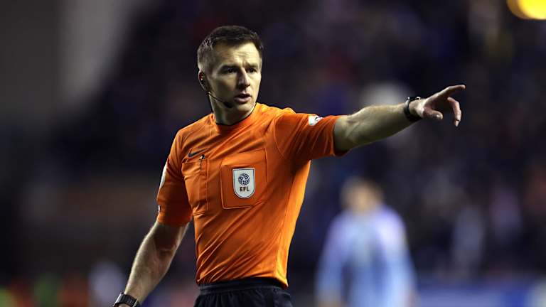 Fulham vs Sunderland: Full referee and VAR details
